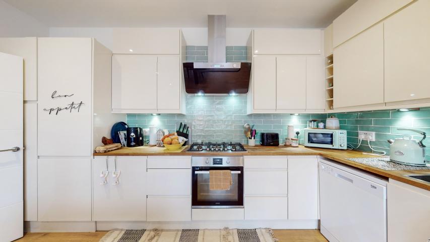 Stunning South Hampstead Apartment Canfield Gardens, South Hampstead